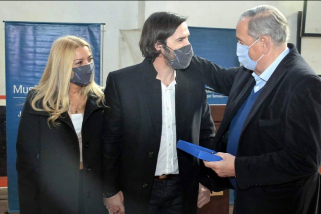 lunghi reconocimiento